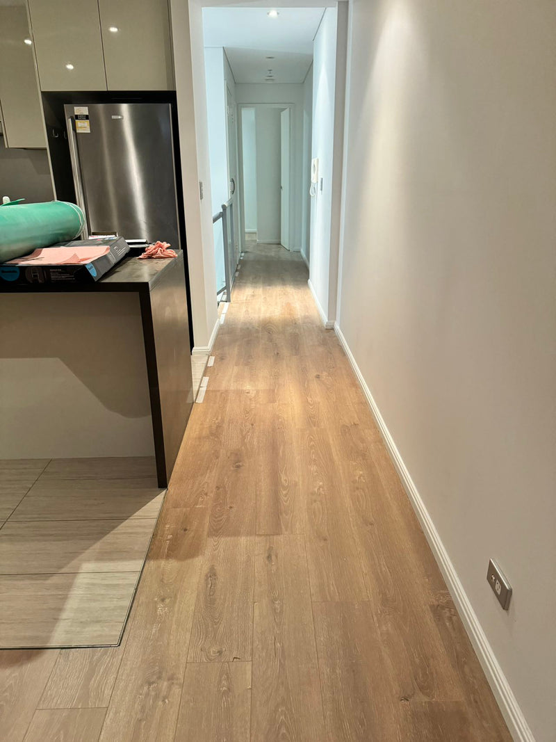 Ginger Oak - 10.3mm Hybrid Flooring