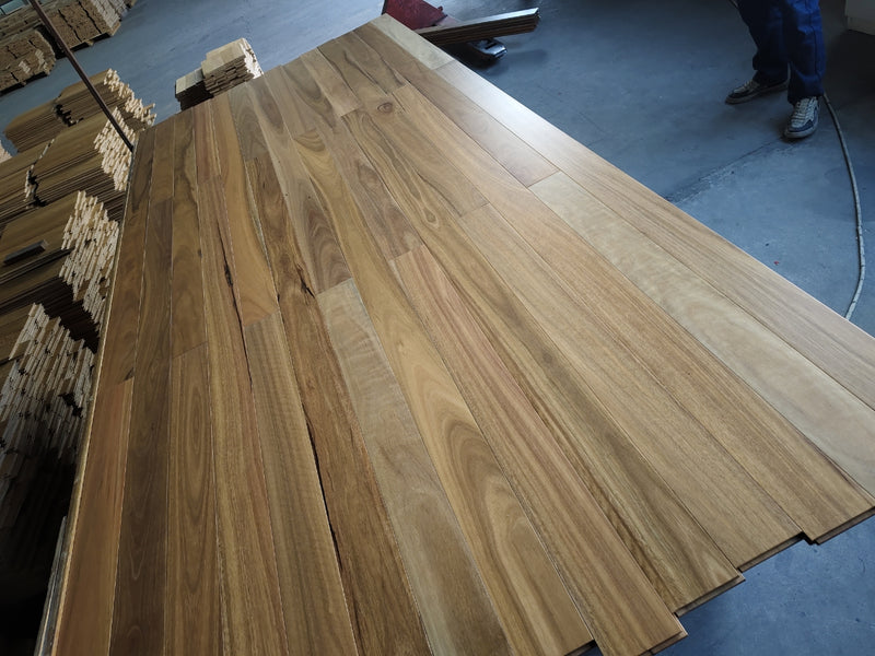 Spotted Gum (18mm Solid Timber - Prefinished)