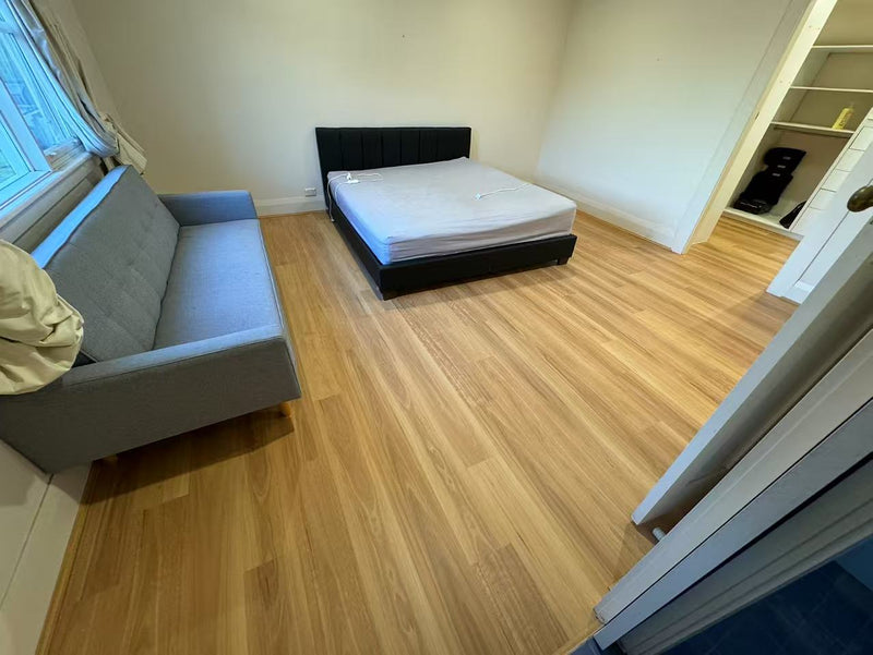Northern Blackbutt - 9mm Premium Hybrid Flooring