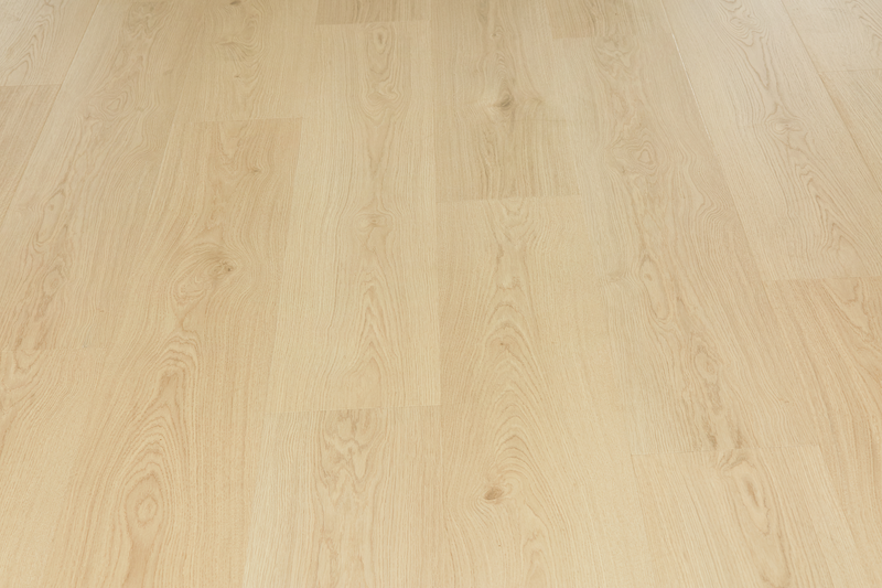 Hickory - 12.3mm AquaStep Laminate