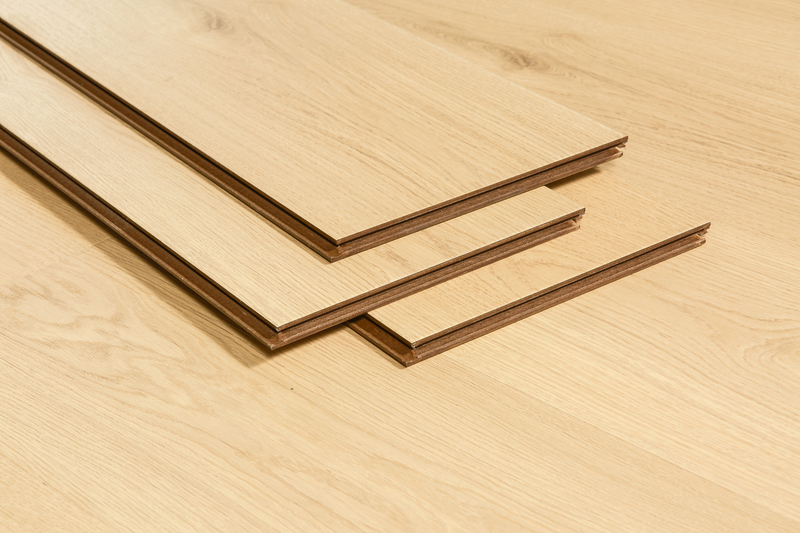 Oak Valley - 12.3mm AquaStep Laminate