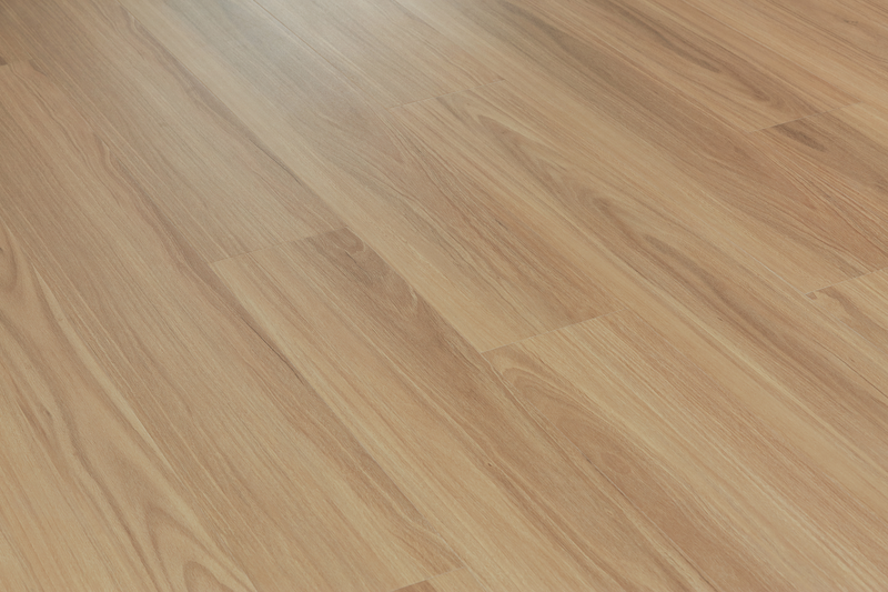 Spotted Gum - 12.3mm AquaStep Laminate
