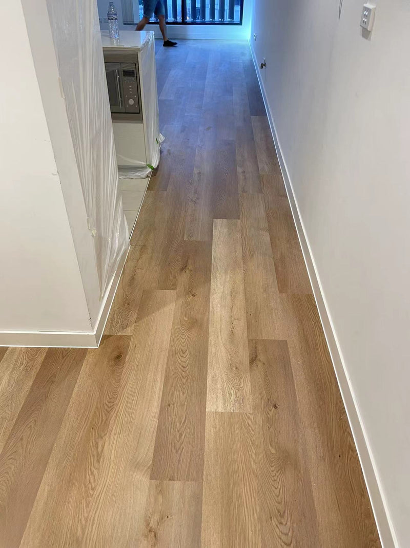 North Oak- 6.5mm Acoustic Hybrid Flooring